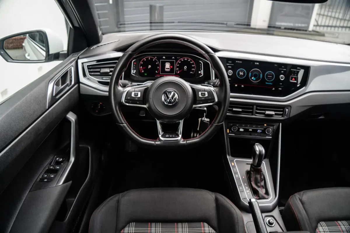 2.0 TSI GTI PANO / ACC / VIRTUAL / CARPLAY