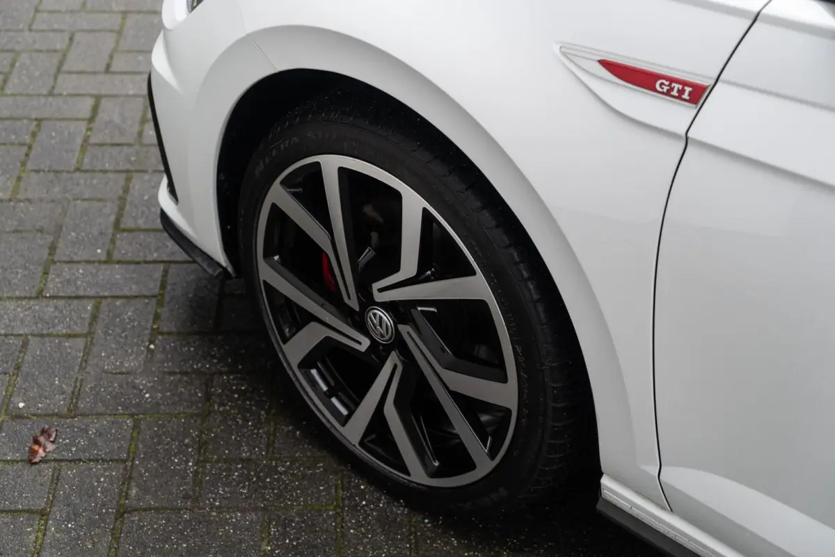 2.0 TSI GTI PANO / ACC / VIRTUAL / CARPLAY