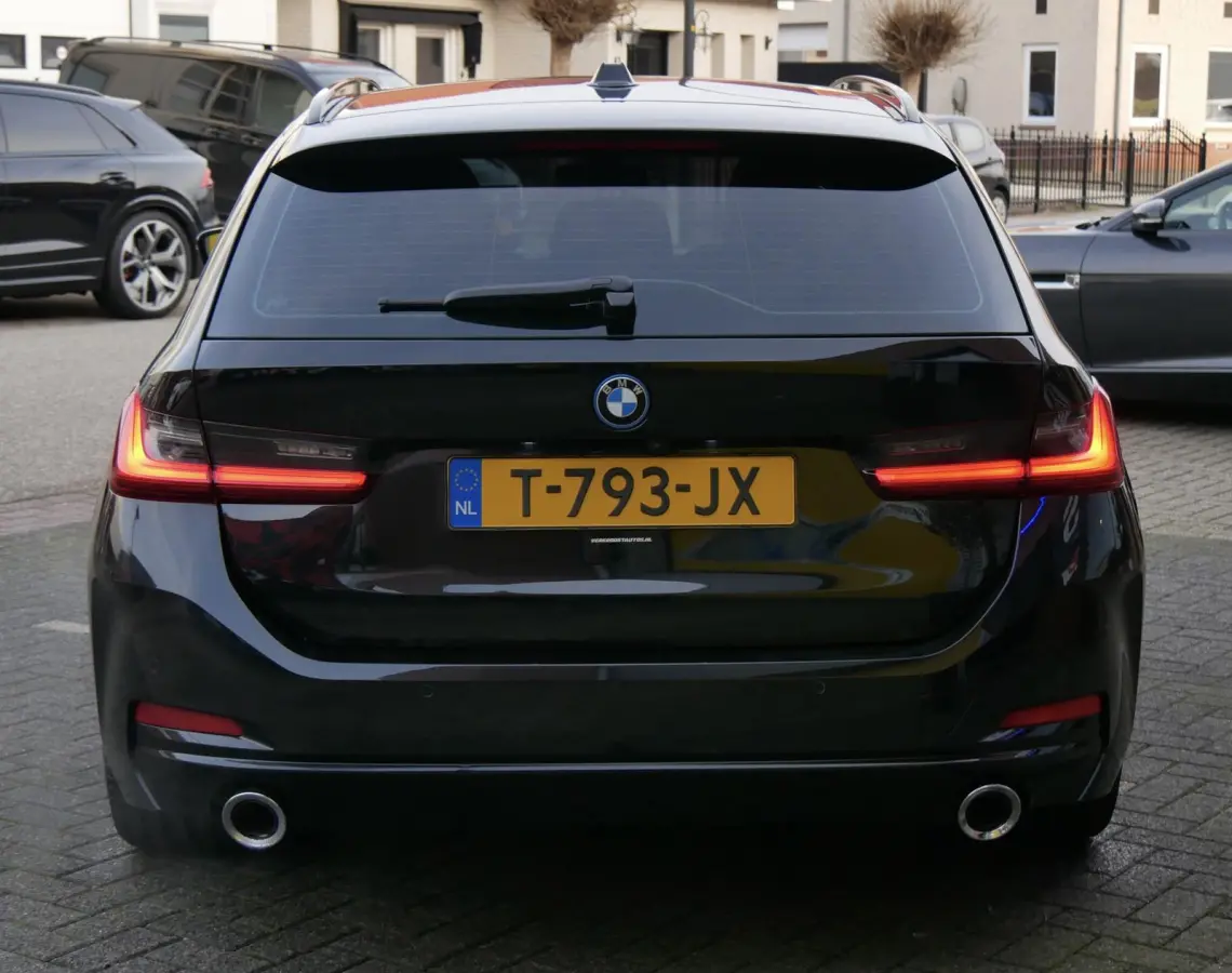 320e.station.sport.leer.facelift.leer.org ned geleverd