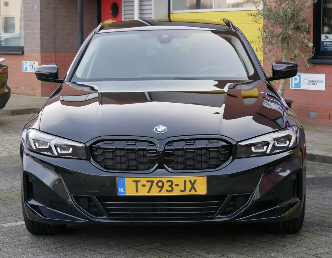 320e.station.sport.leer.facelift.leer.org ned geleverd