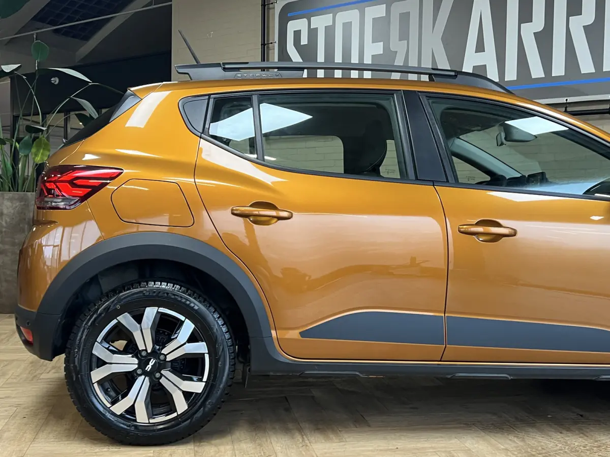 1.0 TCe 90 Automaat | Navi | Dode hoek | Stoelverwarming | Camera | PDC V+A | 100% Dacia dealer onderhouden!