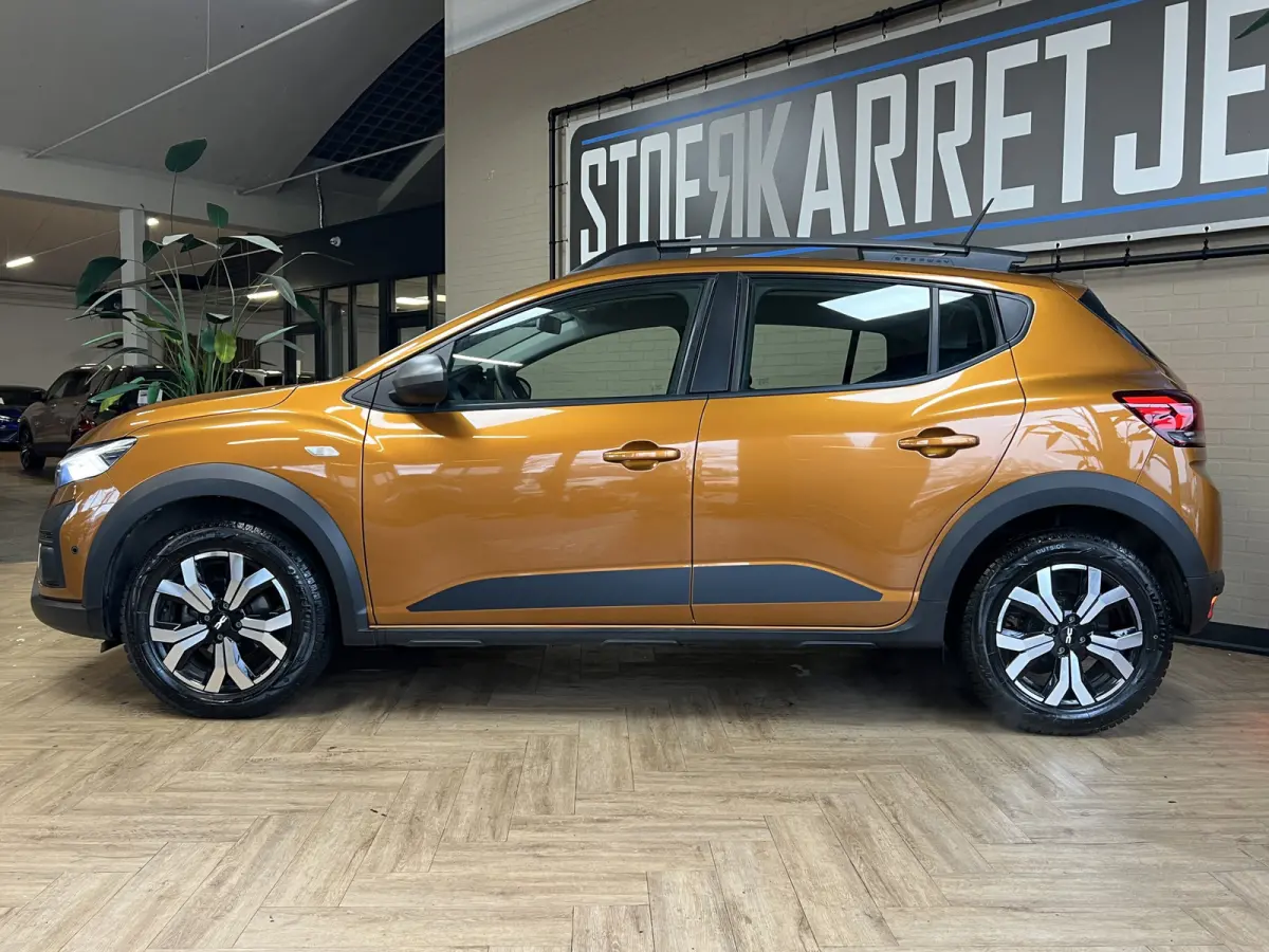 1.0 TCe 90 Automaat | Navi | Dode hoek | Stoelverwarming | Camera | PDC V+A | 100% Dacia dealer onderhouden!