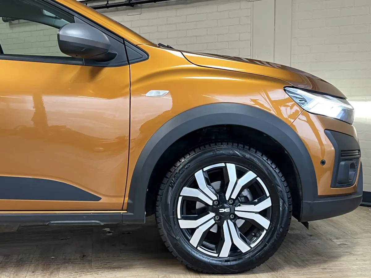 1.0 TCe 90 Automaat | Navi | Dode hoek | Stoelverwarming | Camera | PDC V+A | 100% Dacia dealer onderhouden!
