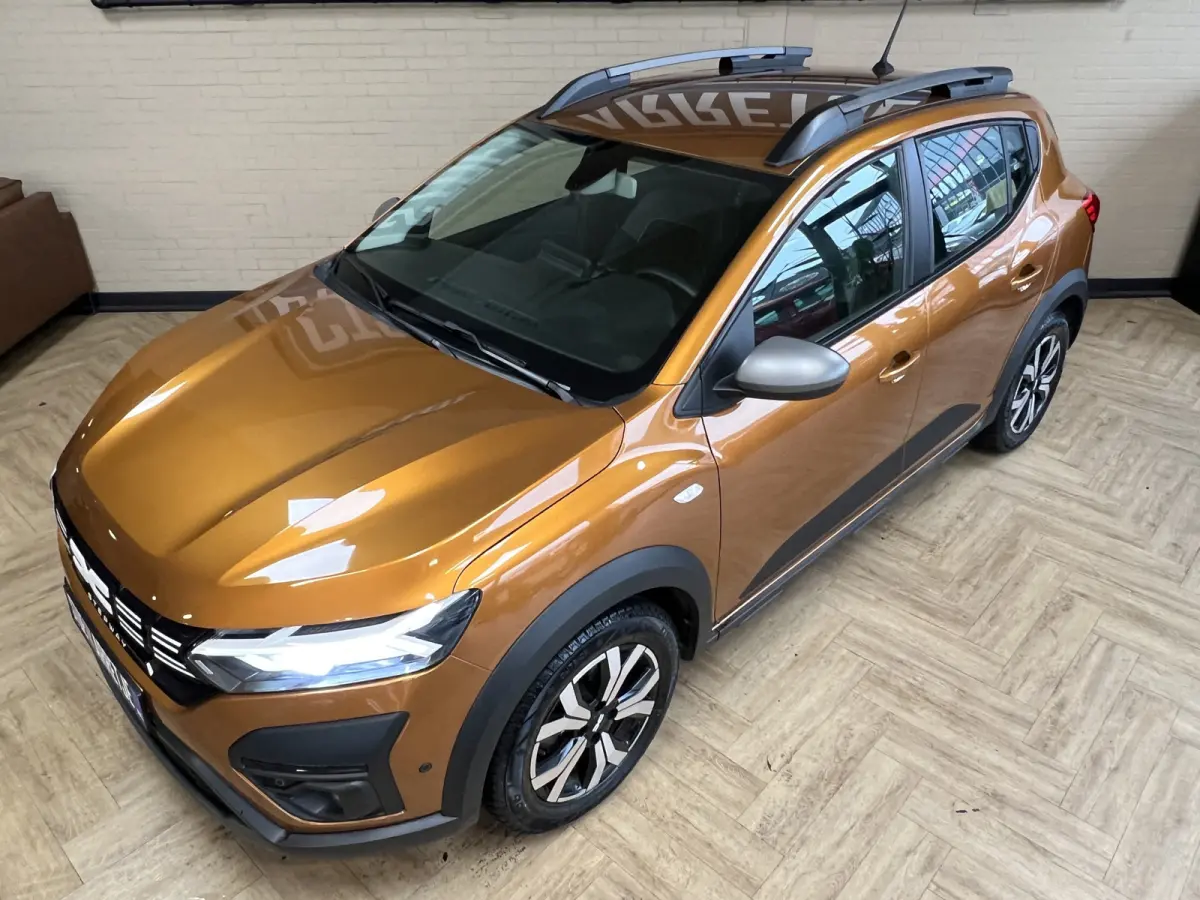 1.0 TCe 90 Automaat | Navi | Dode hoek | Stoelverwarming | Camera | PDC V+A | 100% Dacia dealer onderhouden!