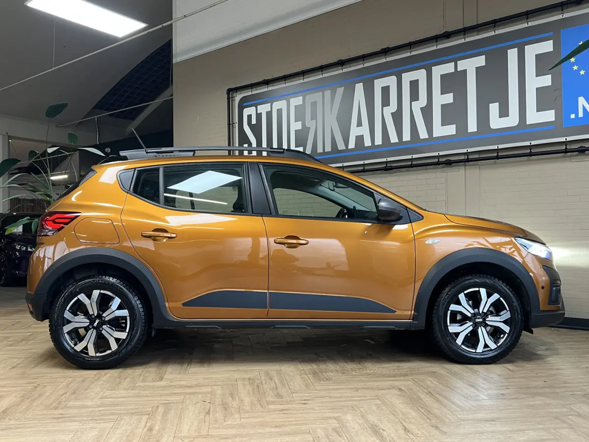 1.0 TCe 90 Automaat | Navi | Dode hoek | Stoelverwarming | Camera | PDC V+A | 100% Dacia dealer onderhouden!