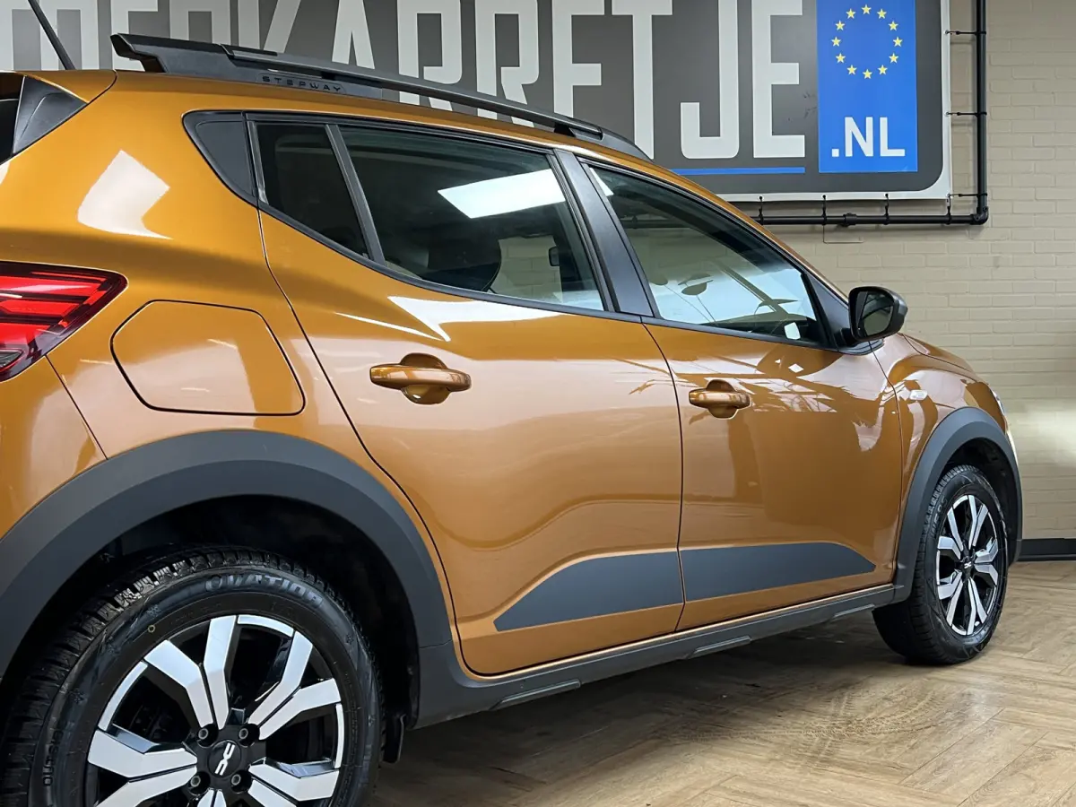 1.0 TCe 90 Automaat | Navi | Dode hoek | Stoelverwarming | Camera | PDC V+A | 100% Dacia dealer onderhouden!