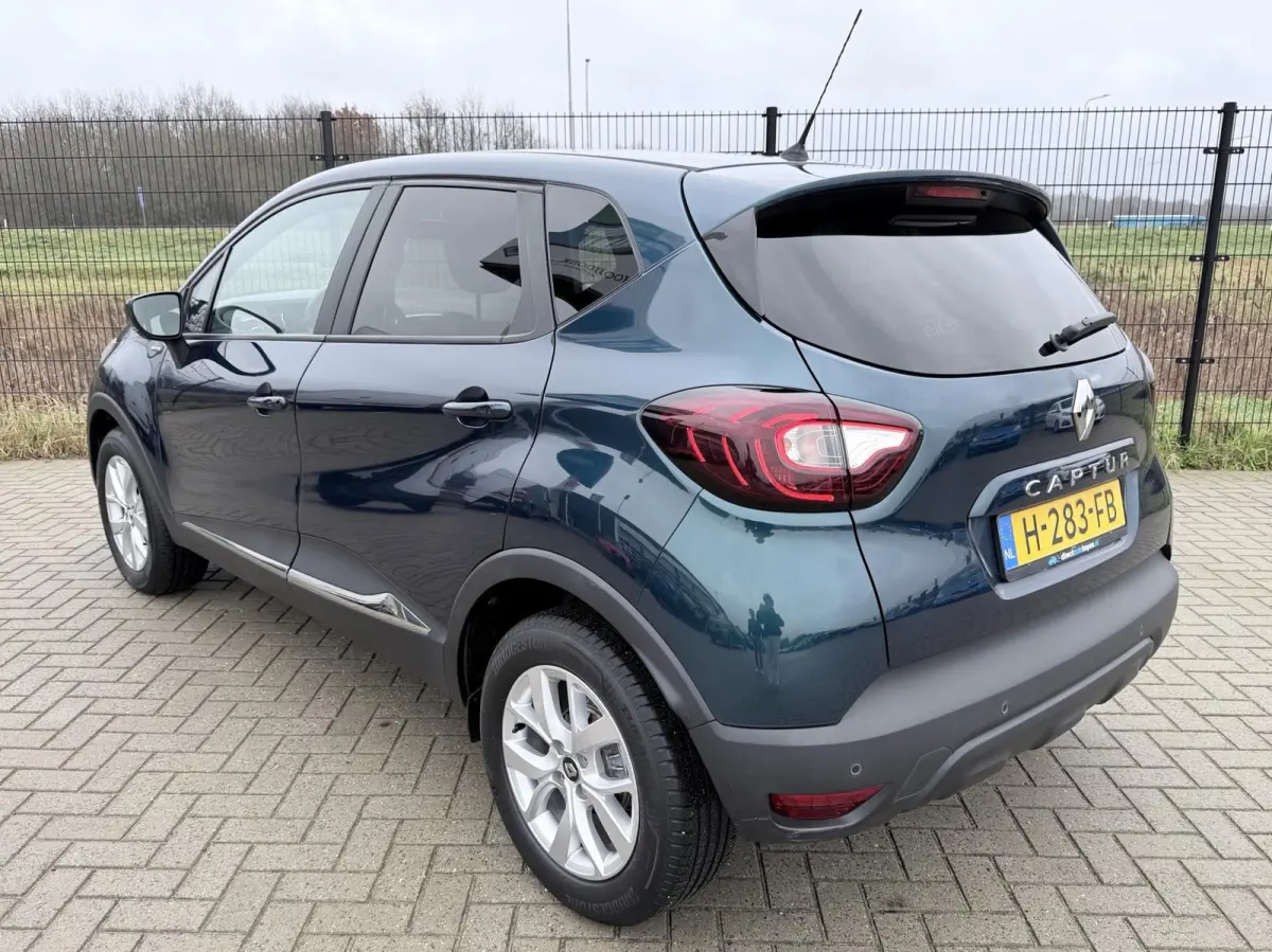 0.9 TCe Limited | NAV | keyless| Carplay | LMV | PDC