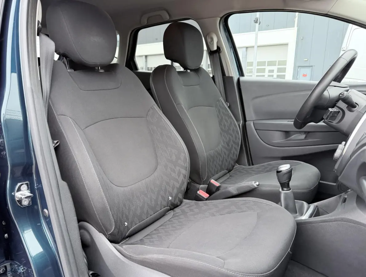 0.9 TCe Limited | NAV | keyless| Carplay | LMV | PDC