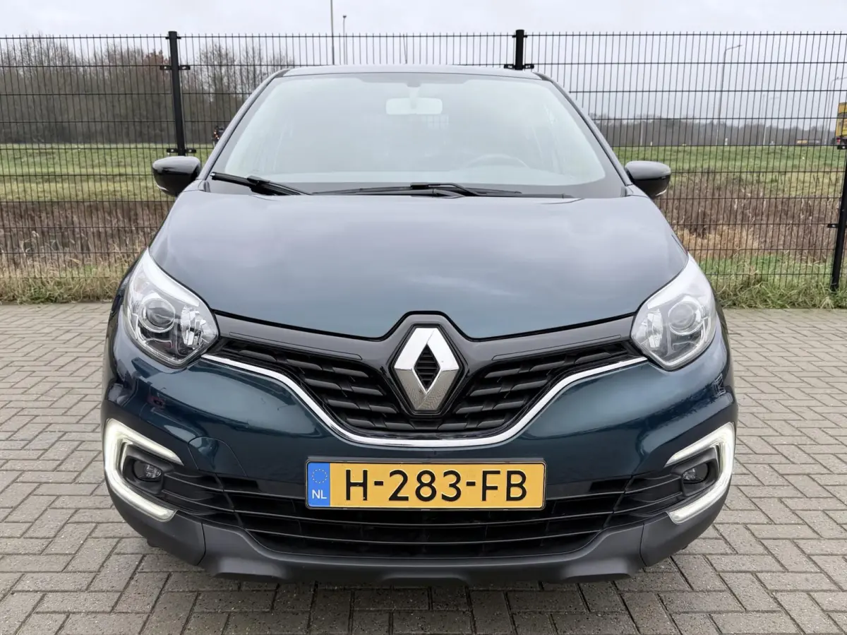 0.9 TCe Limited | NAV | keyless| Carplay | LMV | PDC