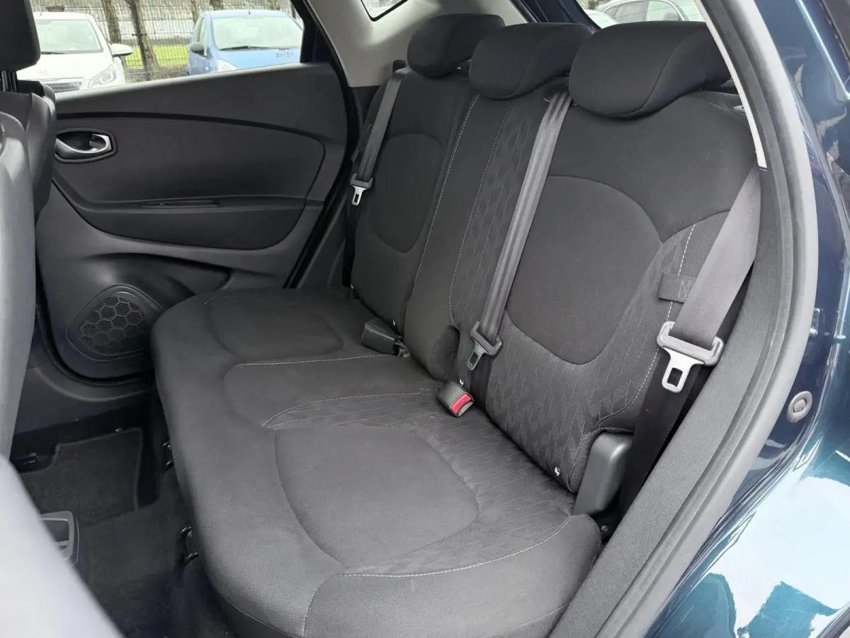 0.9 TCe Limited | NAV | keyless| Carplay | LMV | PDC