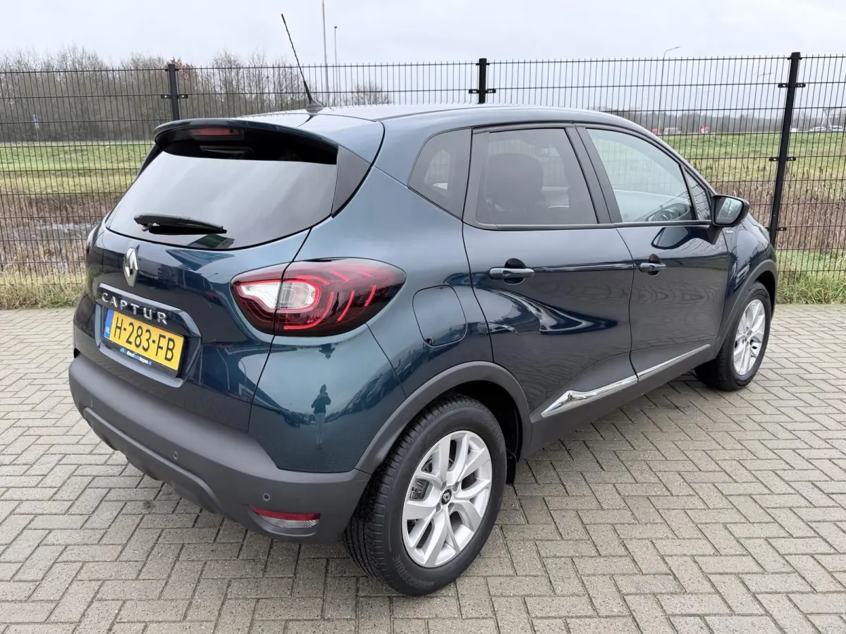 0.9 TCe Limited | NAV | keyless| Carplay | LMV | PDC