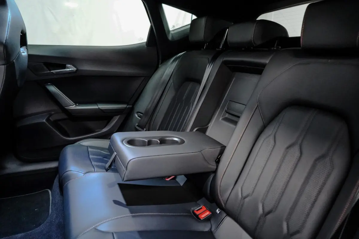 1.4 e-Hybrid VZ Performance VOL|Pano|Leder|Memory|Stuurknoppen