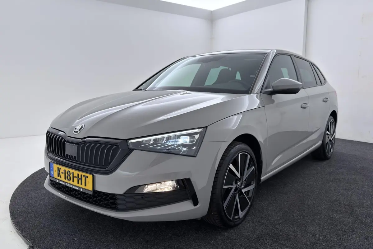 1.0 TSI Sport Business | Panoramadak | CarPlay | Org NL | Climate Control | Stoelverwarming | Sportstoelen | PDC |