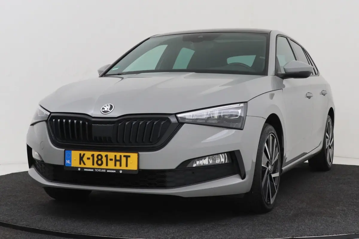 1.0 TSI Sport Business | Panoramadak | CarPlay | Org NL | Climate Control | Stoelverwarming | Sportstoelen | PDC |