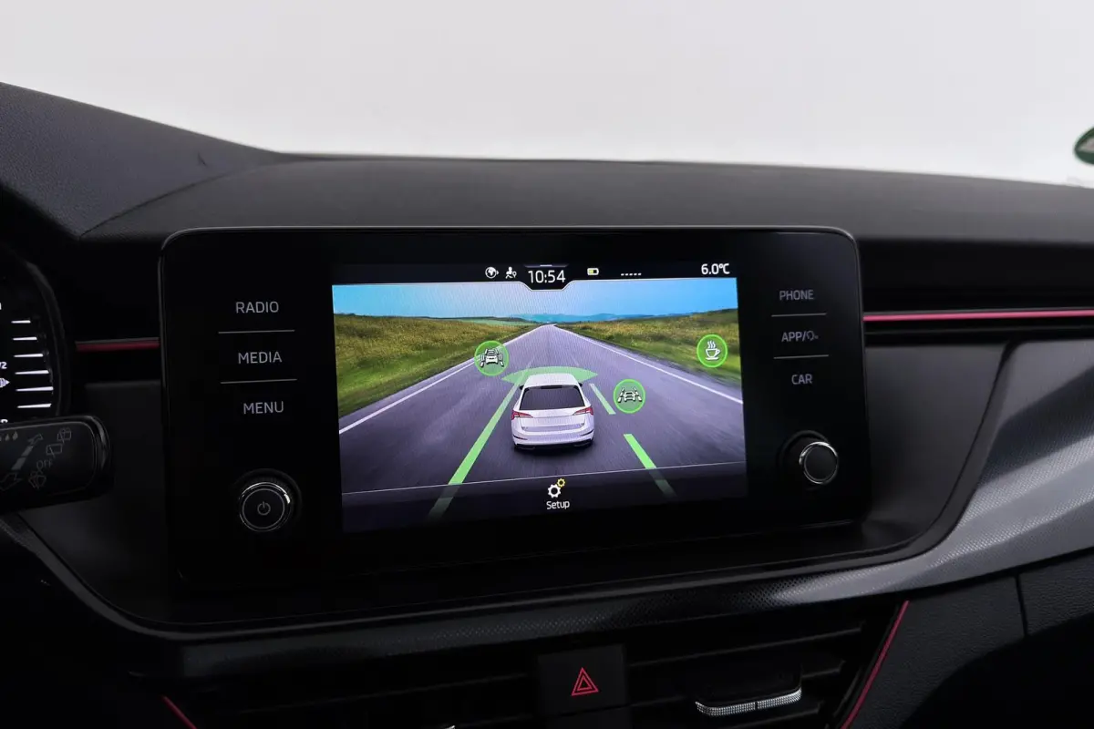 1.0 TSI Sport Business | Panoramadak | CarPlay | Org NL | Climate Control | Stoelverwarming | Sportstoelen | PDC |