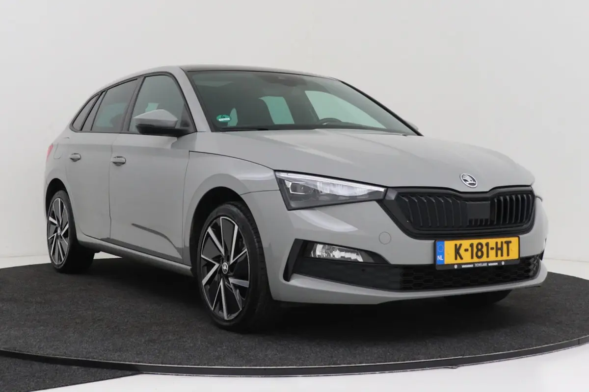1.0 TSI Sport Business | Panoramadak | CarPlay | Org NL | Climate Control | Stoelverwarming | Sportstoelen | PDC |