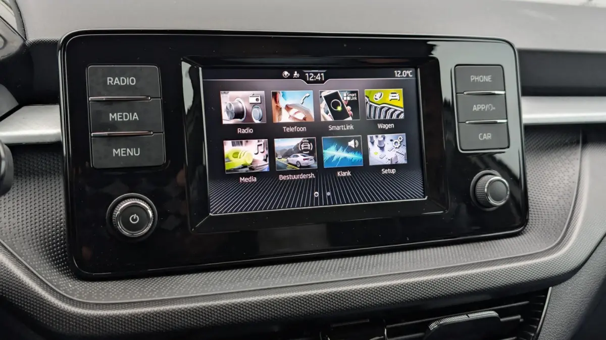 1.0 TSI 95pk Ambition | Smartlink | Cruise Control | PDC Achter