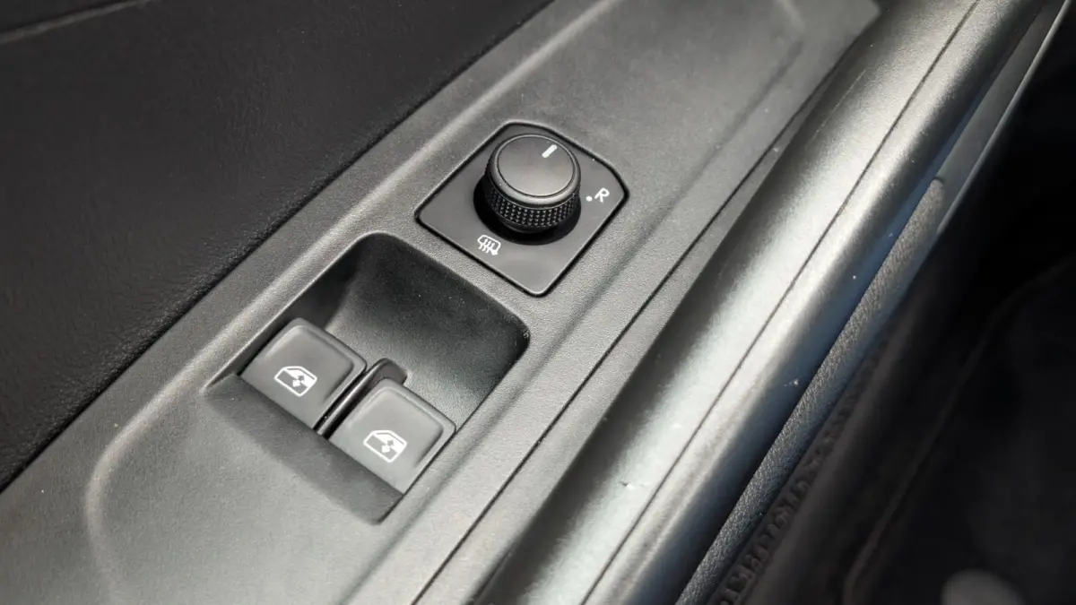 1.0 TSI 95pk Ambition | Smartlink | Cruise Control | PDC Achter