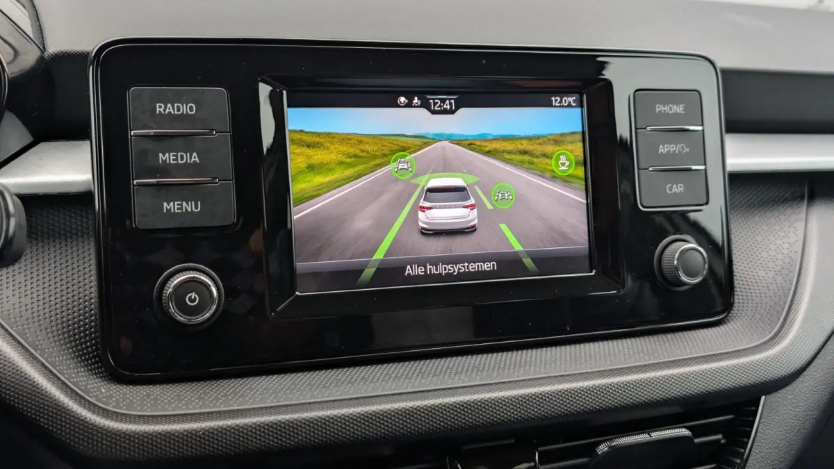 1.0 TSI 95pk Ambition | Smartlink | Cruise Control | PDC Achter