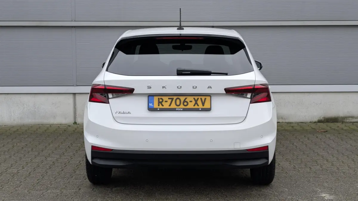 1.0 TSI 95pk Ambition | Smartlink | Cruise Control | PDC Achter