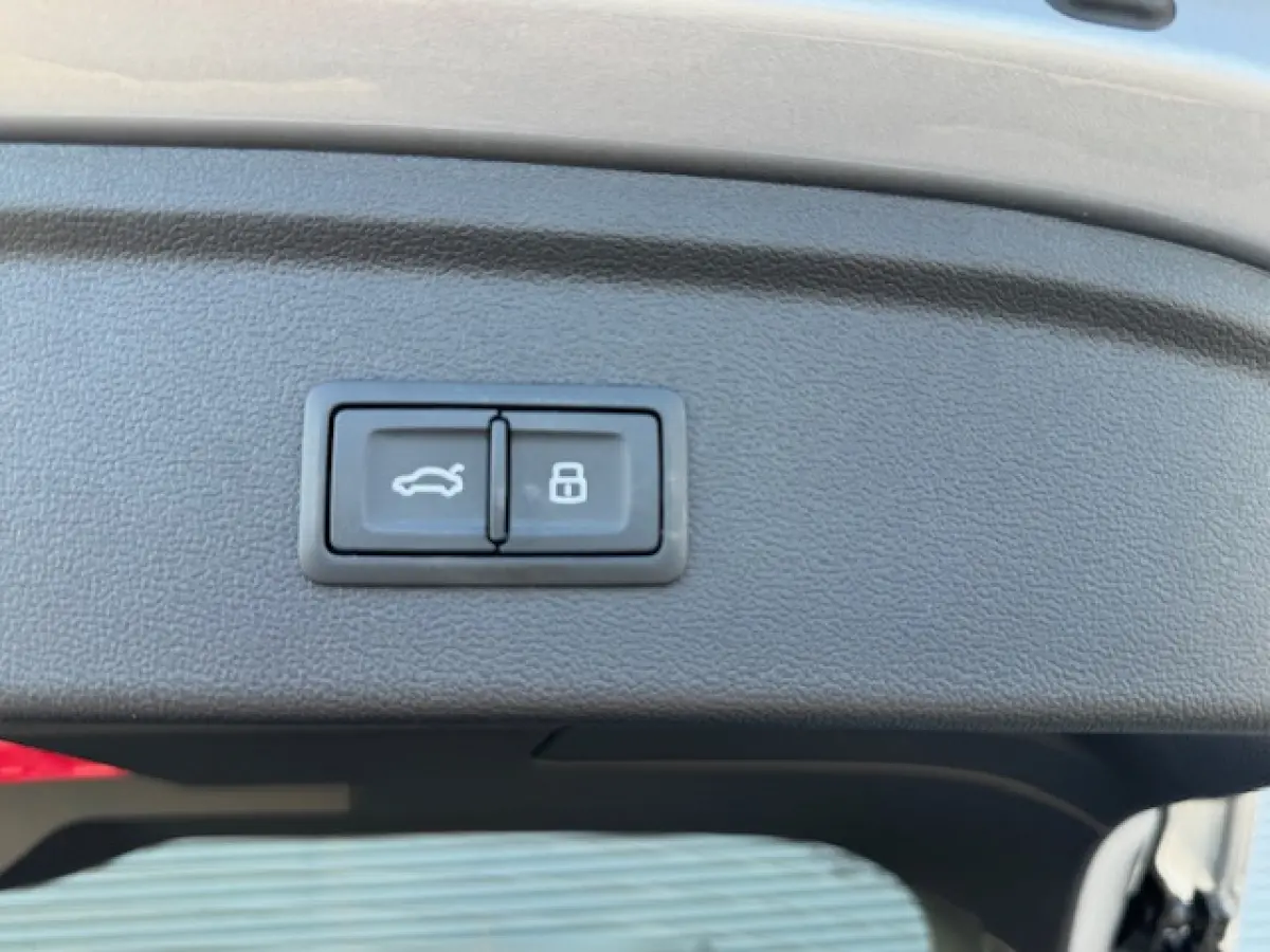40 TFSI e Advanced edition 205PK,Carplay,Virtual,Cruise,LED,Parkcontrol,Stoelverwarming