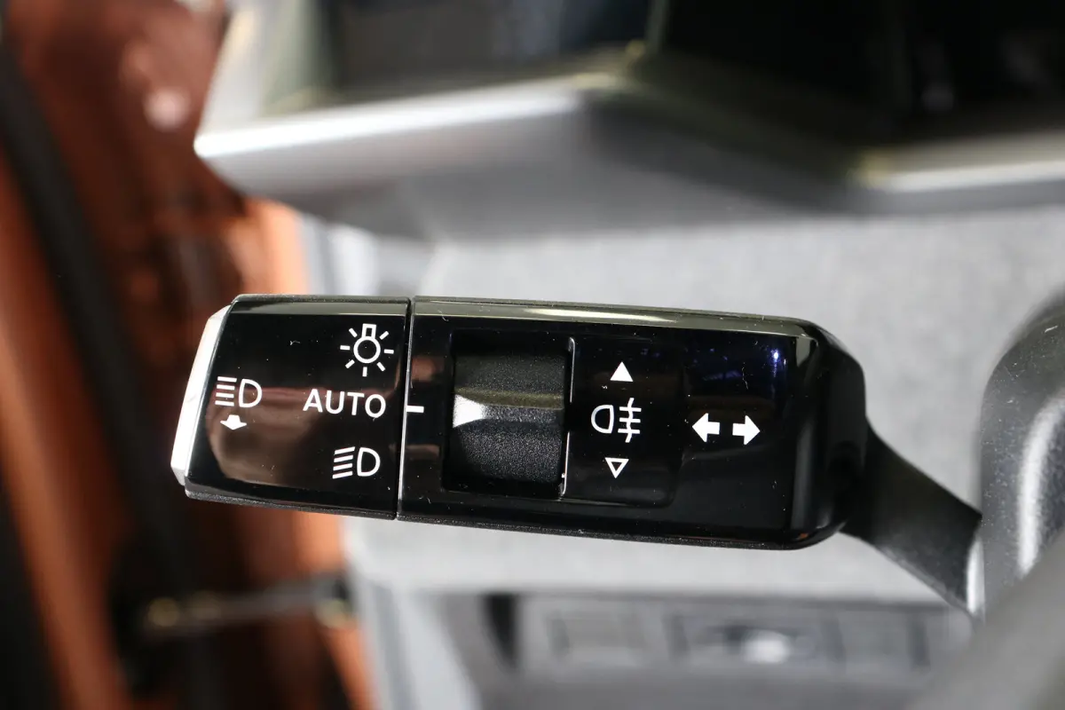 GS, | Draadloze telefoonlader (Inductie) | Elektronische klimaatregeling met twee zones | IntelliLux Pixel HD Matrix LED koplampen incl. adaptieve grootlicht assistentie en verlichte 3D Vizo