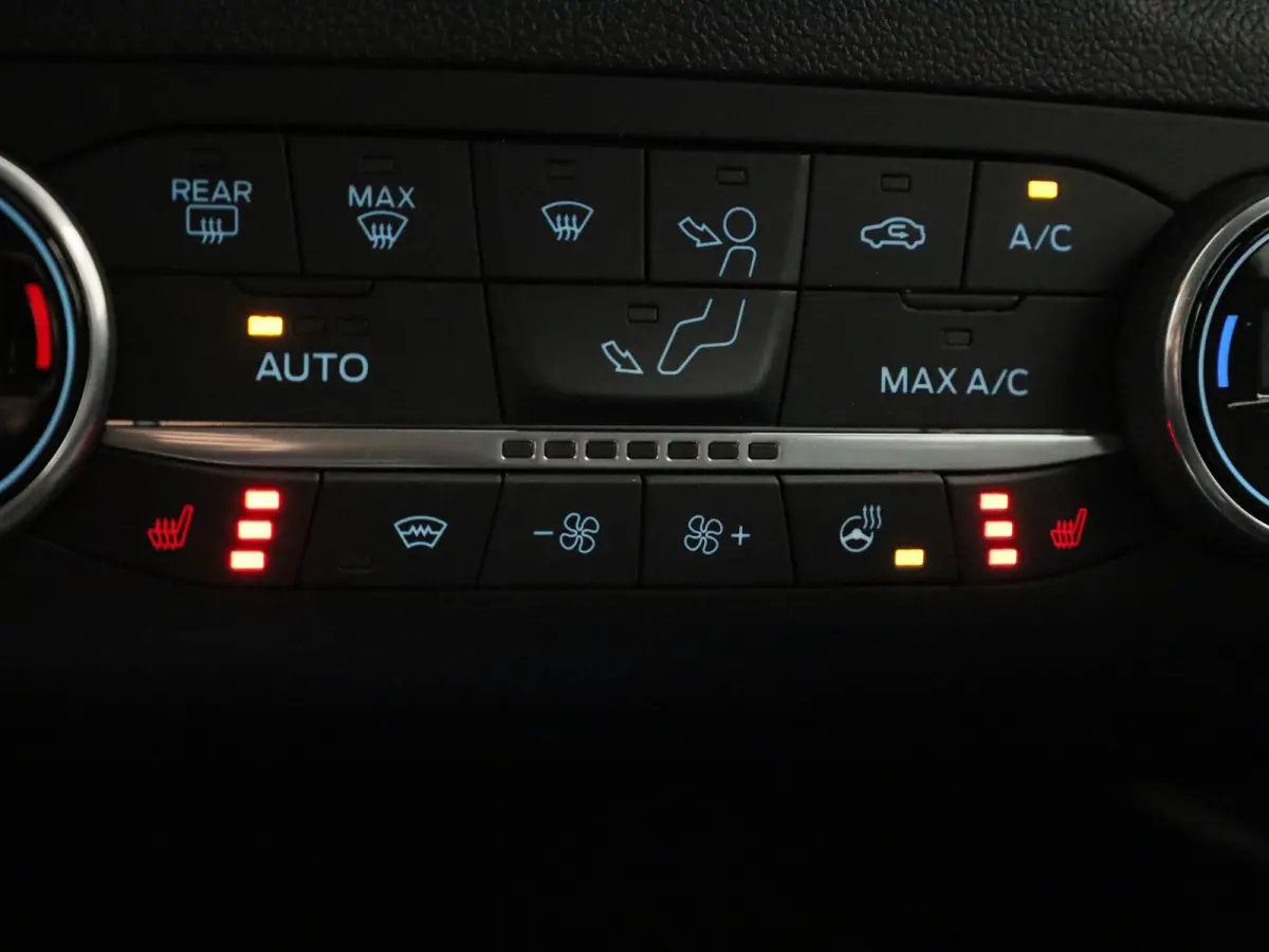 2.5 PHEV Vignale | Adaptieve Cruise | Head-Up Display | Adaptieve Koplampen | Stoel/stuur voorruitverwarming | Dodehoekdetectie | Elek. Achterklep