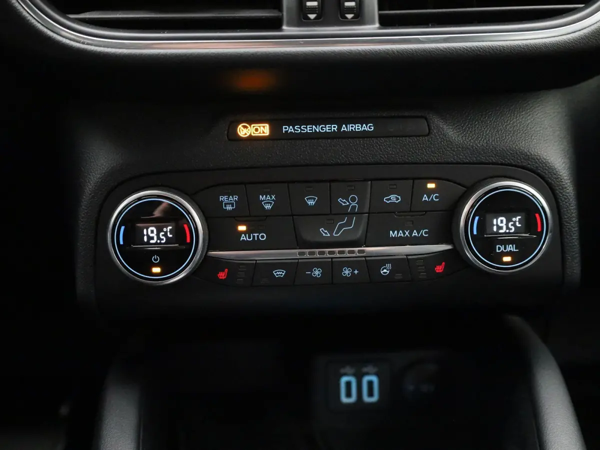 2.5 PHEV Vignale | Adaptieve Cruise | Head-Up Display | Adaptieve Koplampen | Stoel/stuur voorruitverwarming | Dodehoekdetectie | Elek. Achterklep