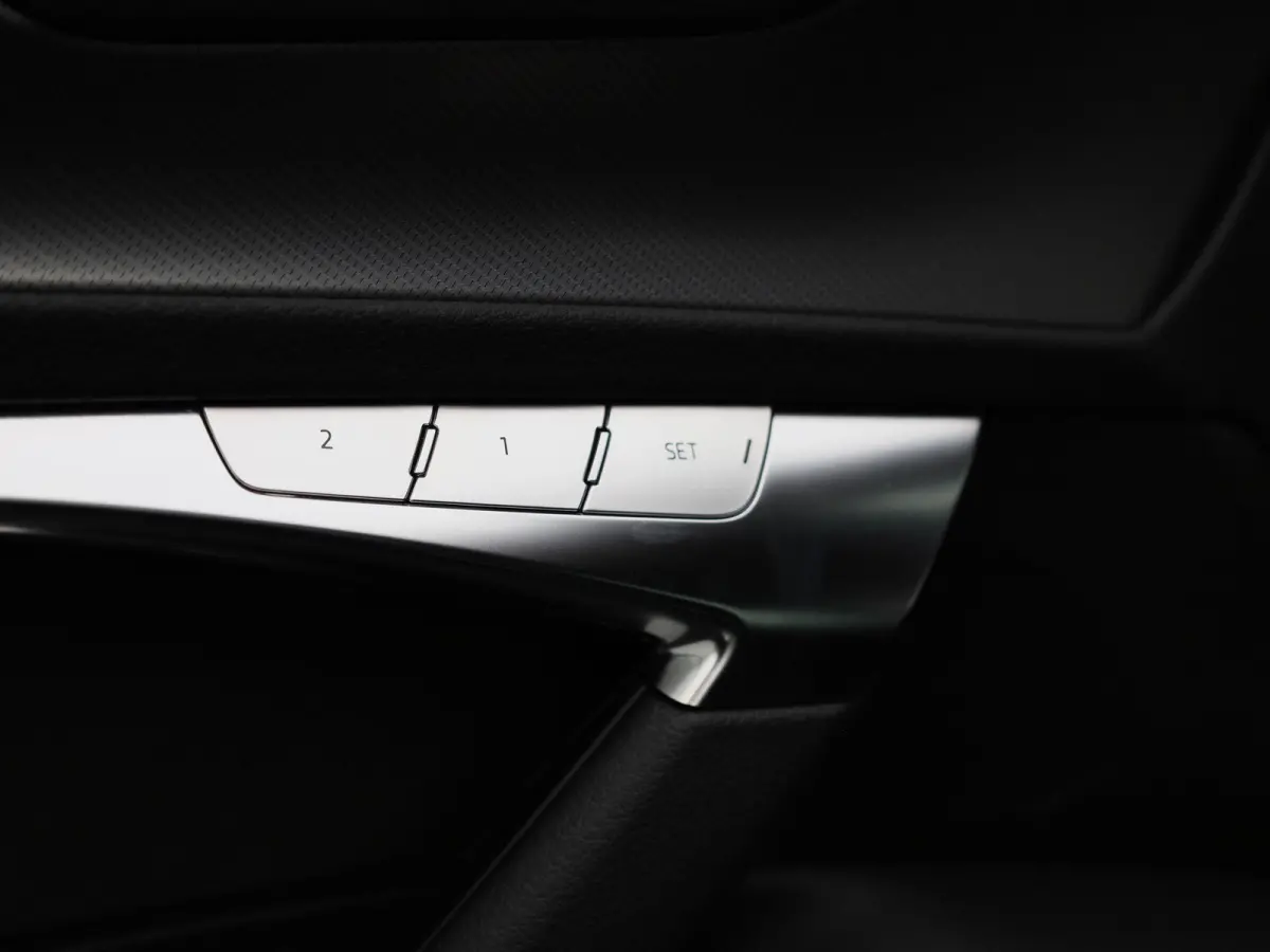 50 TFSI e quattro Advanced edition | APPLE CARPLAY | ANDROID AUTO | DRIVE SELECT | PARKEERSENSOREN | DIGITAL COCKPIT | CRUISE CONTROL | MEMORY | DAB RADIO | VOORKLIMATISEREN | ELEKTRISCHE AC