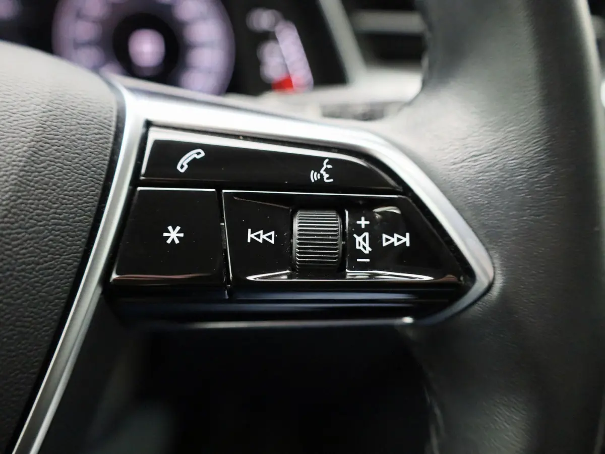 50 TFSI e quattro Advanced edition | APPLE CARPLAY | ANDROID AUTO | DRIVE SELECT | PARKEERSENSOREN | DIGITAL COCKPIT | CRUISE CONTROL | MEMORY | DAB RADIO | VOORKLIMATISEREN | ELEKTRISCHE AC