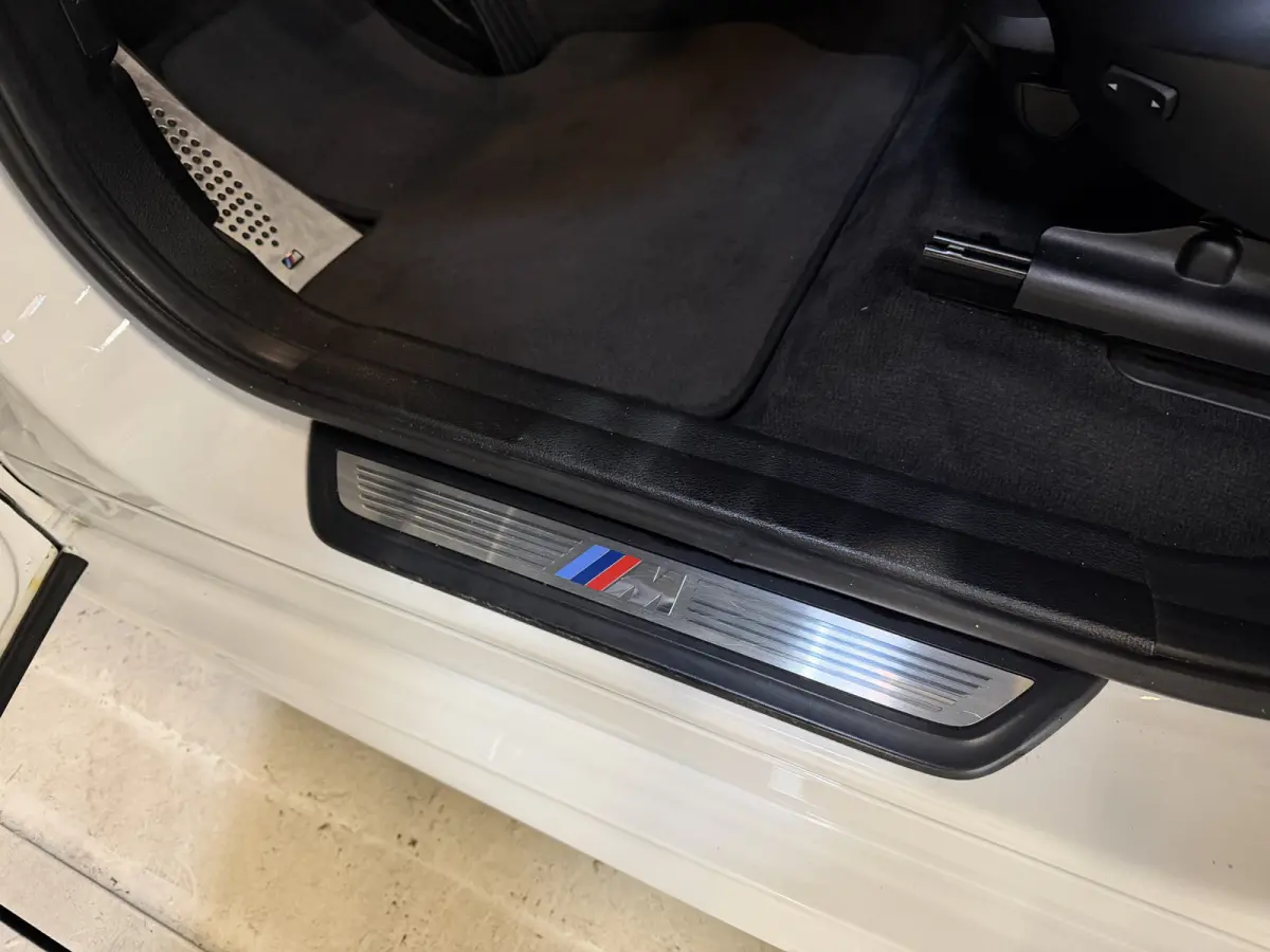 xDrive20i | M-Sport | Centennial High Executive | Panoramadak | Head-Up | Lederen sportstoelen | 20'' LMV