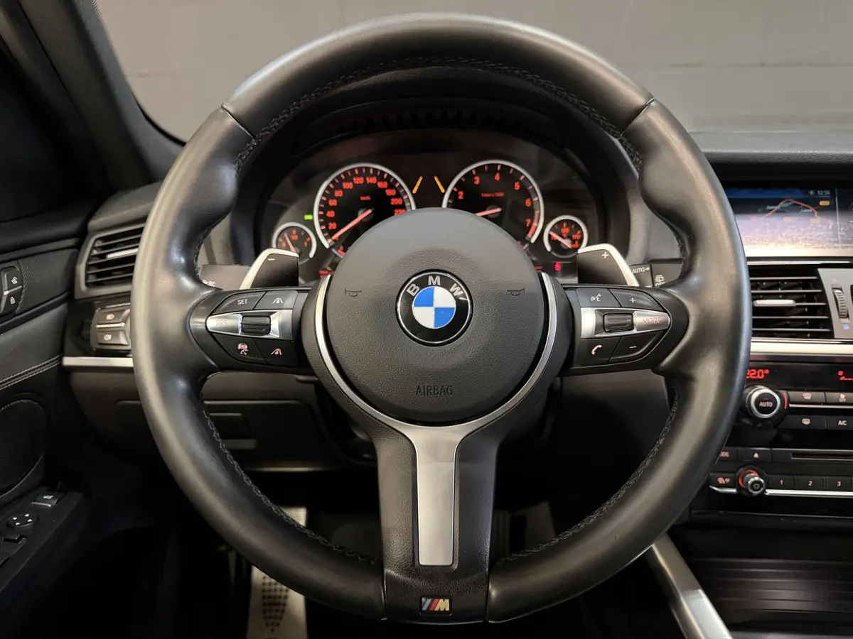 xDrive20i | M-Sport | Centennial High Executive | Panoramadak | Head-Up | Lederen sportstoelen | 20'' LMV