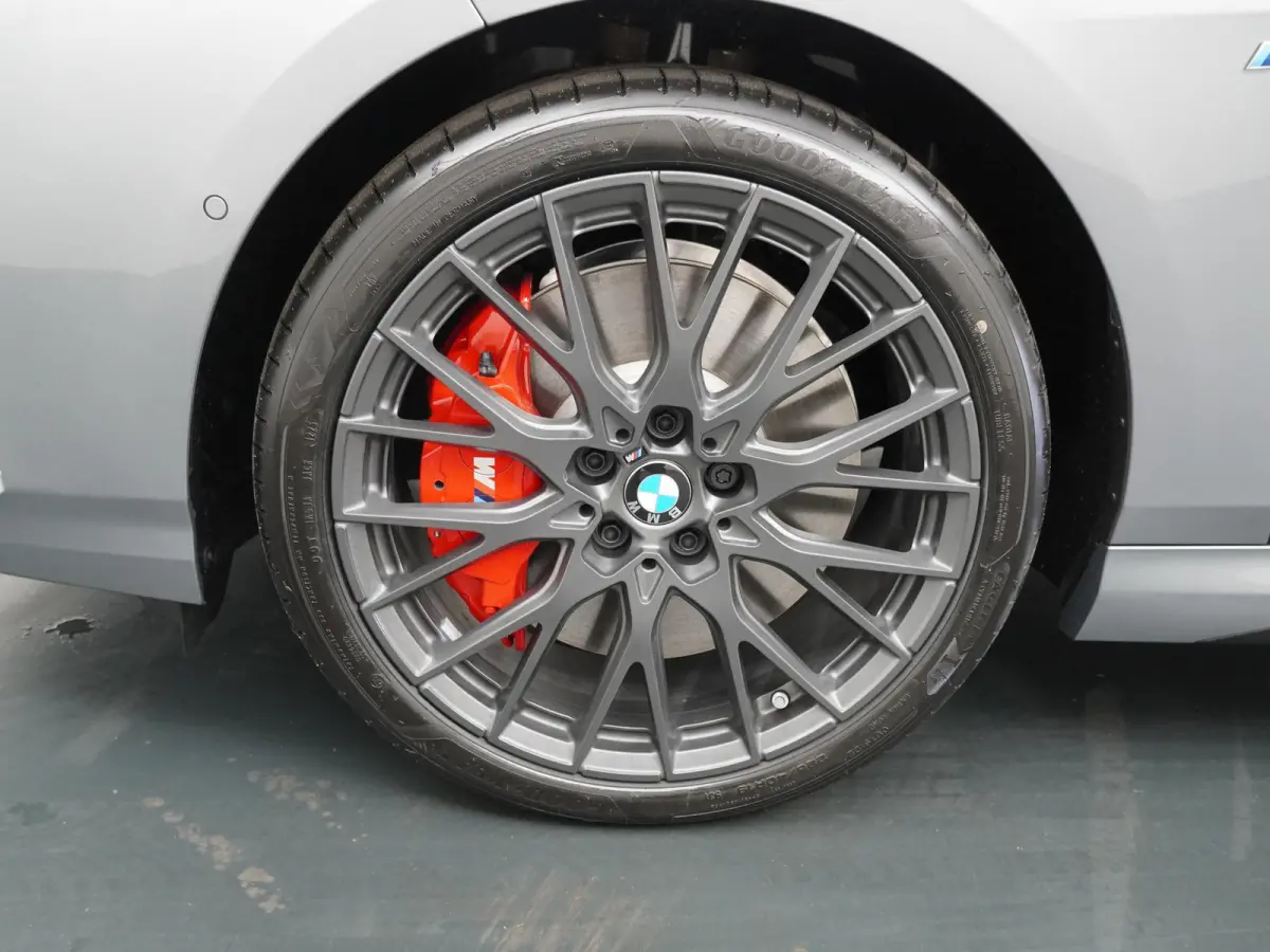 223 xDrive | M-Sport | Comfort Access | Harman Kardon | Adaptive Cruise | Stoelverwarming |