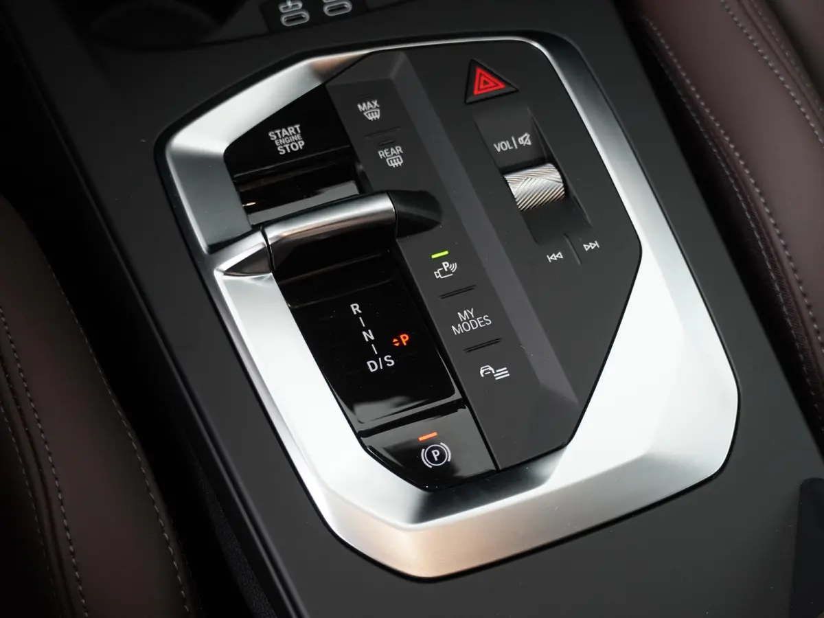 223 xDrive | M-Sport | Comfort Access | Harman Kardon | Adaptive Cruise | Stoelverwarming |