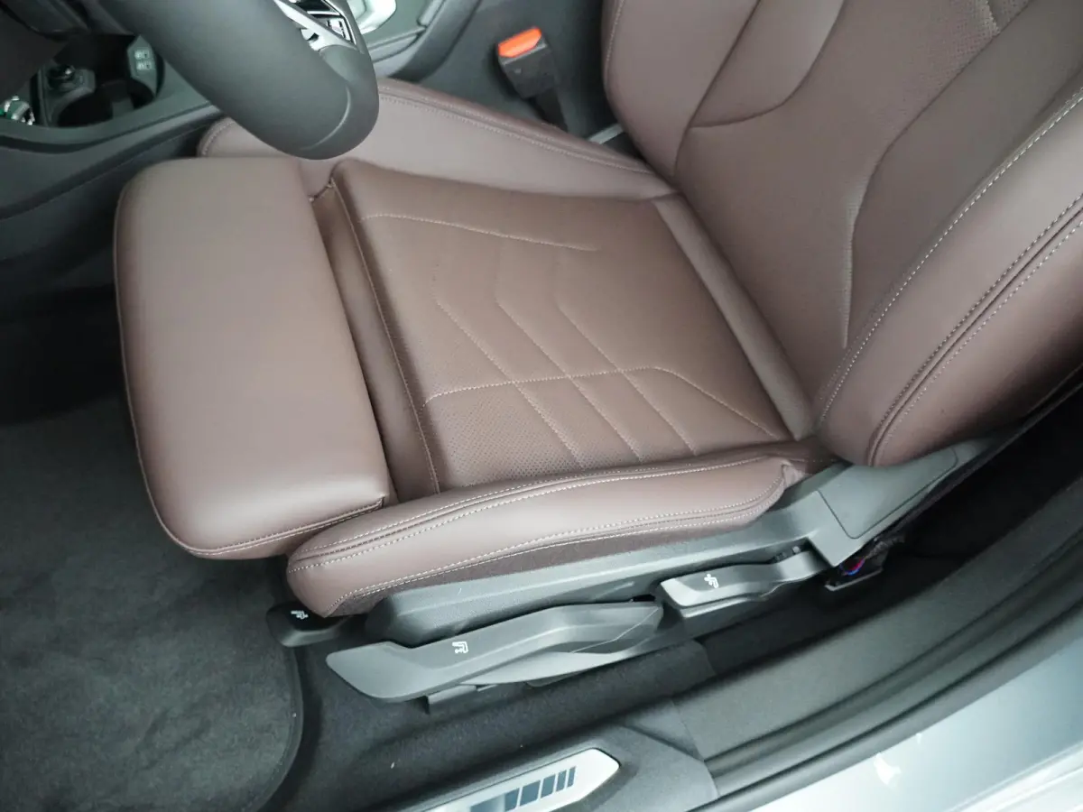223 xDrive | M-Sport | Comfort Access | Harman Kardon | Adaptive Cruise | Stoelverwarming |