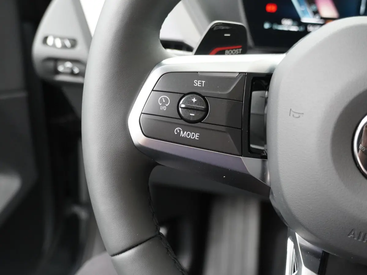 223 xDrive | M-Sport | Comfort Access | Harman Kardon | Adaptive Cruise | Stoelverwarming |