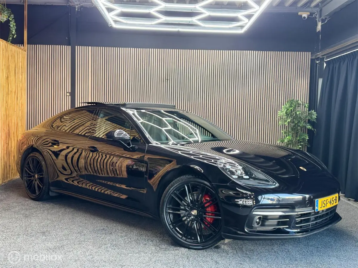 3.0 4|Pano|360|Led|Lane|Carplay|Trekhaak