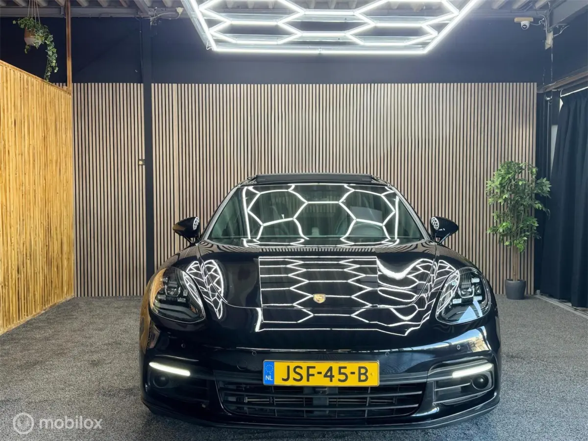 3.0 4|Pano|360|Led|Lane|Carplay|Trekhaak