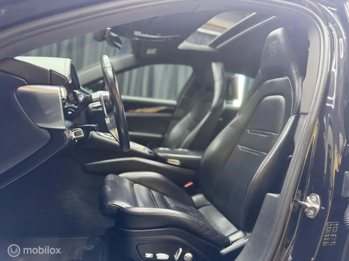 3.0 4|Pano|360|Led|Lane|Carplay|Trekhaak