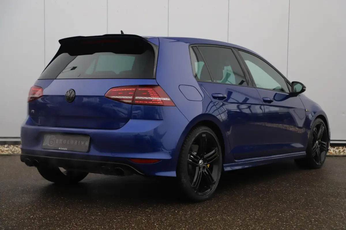 2.0 TSI R 4Motion 301PK DSG Automaat DCC Lederen Bekleding 19 inch Xenon LED Keyless Navigatie Achteruitrijcamera Bluetooth Stoelverwarming
