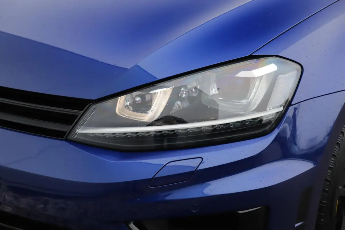 2.0 TSI R 4Motion 301PK DSG Automaat DCC Lederen Bekleding 19 inch Xenon LED Keyless Navigatie Achteruitrijcamera Bluetooth Stoelverwarming