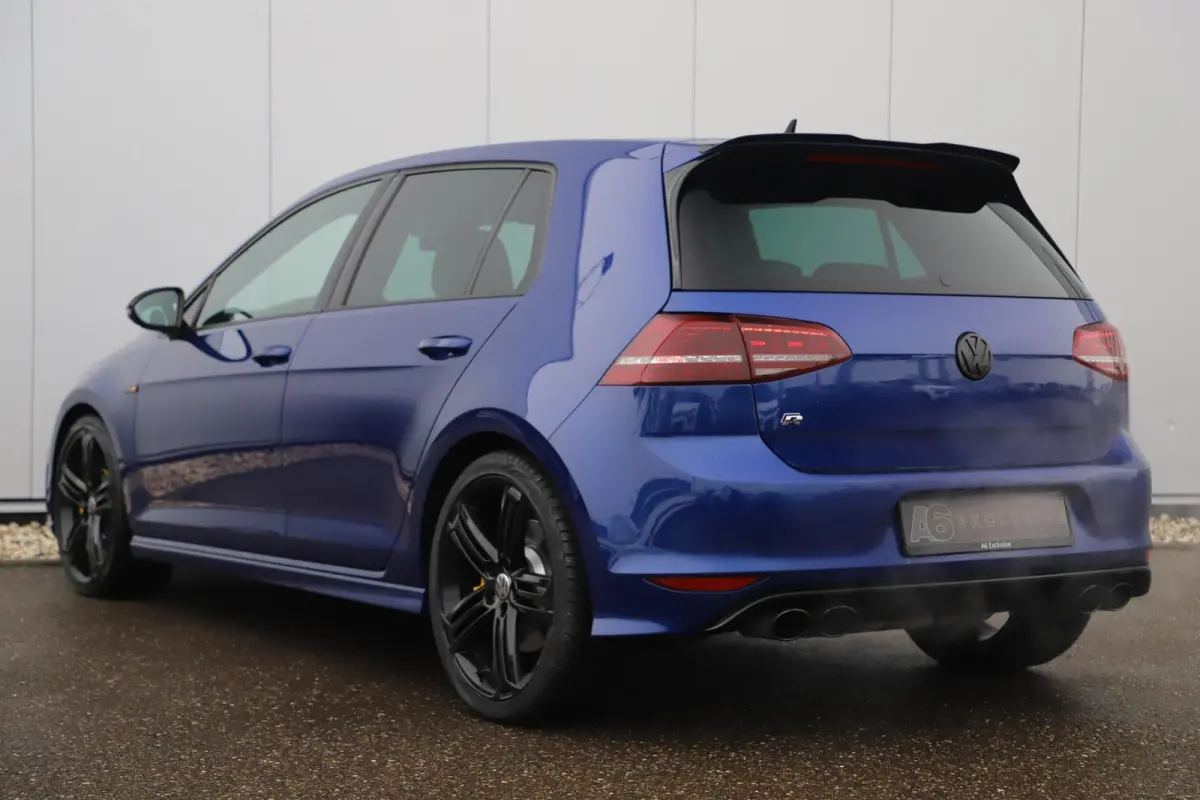 2.0 TSI R 4Motion 301PK DSG Automaat DCC Lederen Bekleding 19 inch Xenon LED Keyless Navigatie Achteruitrijcamera Bluetooth Stoelverwarming