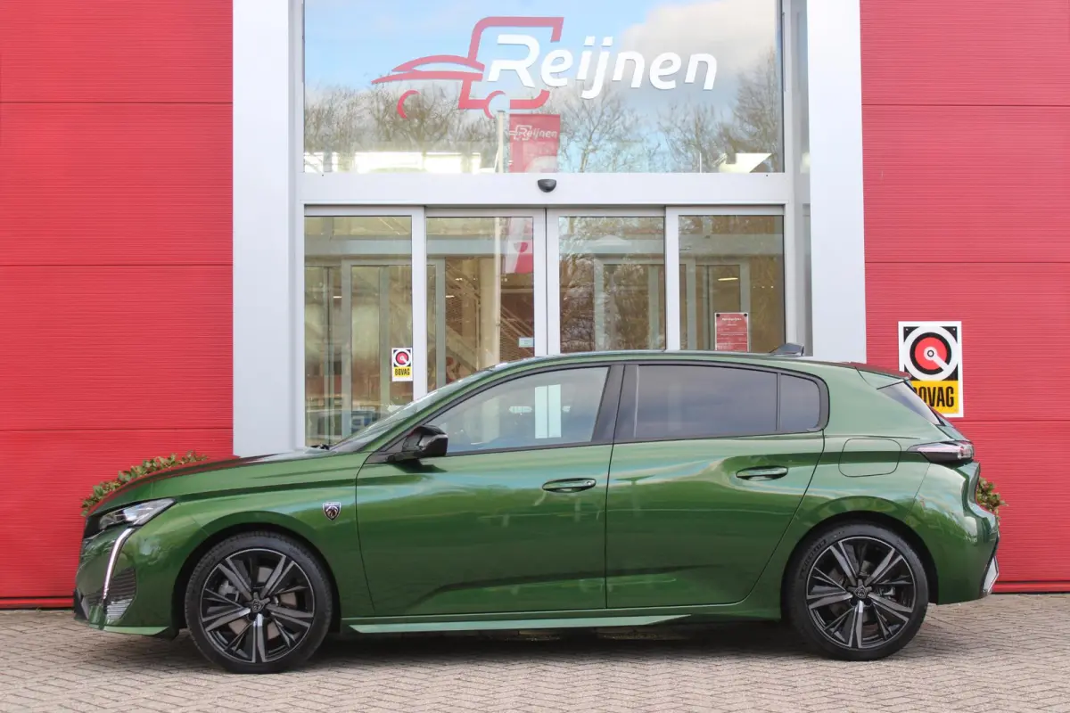 1.6 Plug-in Hybrid 225PK GT | ELEKTRISCH BEDIENBARE BESTUURDERSSTOEL MET GEHEUGENFUNCTIE | VOORSTOELEN MET VERWARMING EN MASSAGE FUNCTIE | 360° CAMERA | PARKEERSENSOREN VOOR + ACHTER | NAVI
