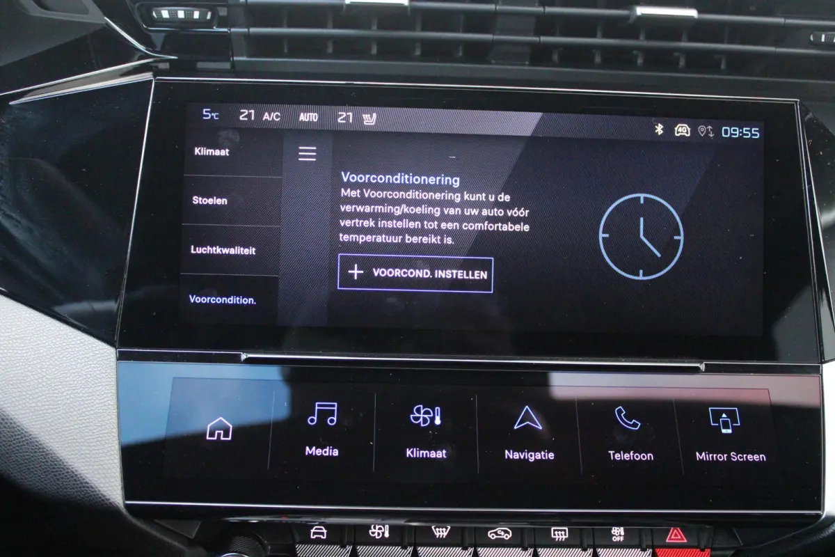 1.6 Plug-in Hybrid 225PK GT | ELEKTRISCH BEDIENBARE BESTUURDERSSTOEL MET GEHEUGENFUNCTIE | VOORSTOELEN MET VERWARMING EN MASSAGE FUNCTIE | 360° CAMERA | PARKEERSENSOREN VOOR + ACHTER | NAVI