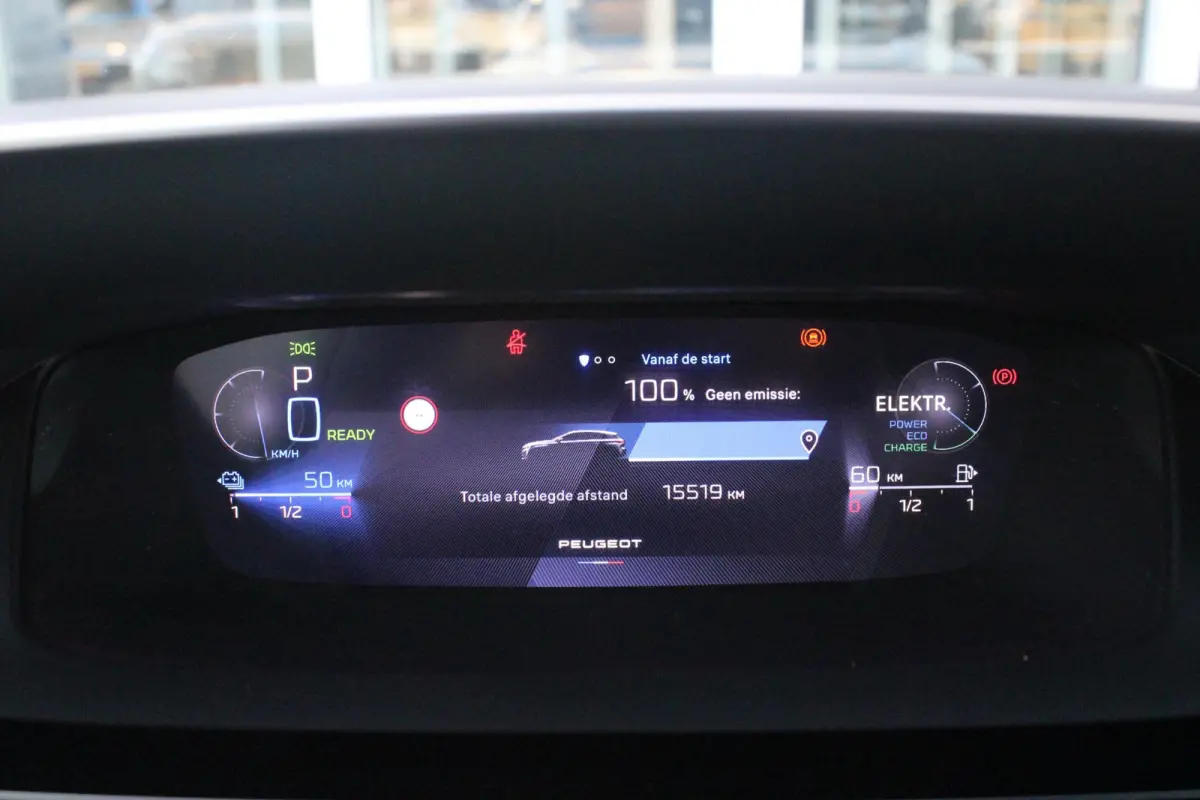 1.6 Plug-in Hybrid 225PK GT | ELEKTRISCH BEDIENBARE BESTUURDERSSTOEL MET GEHEUGENFUNCTIE | VOORSTOELEN MET VERWARMING EN MASSAGE FUNCTIE | 360° CAMERA | PARKEERSENSOREN VOOR + ACHTER | NAVI