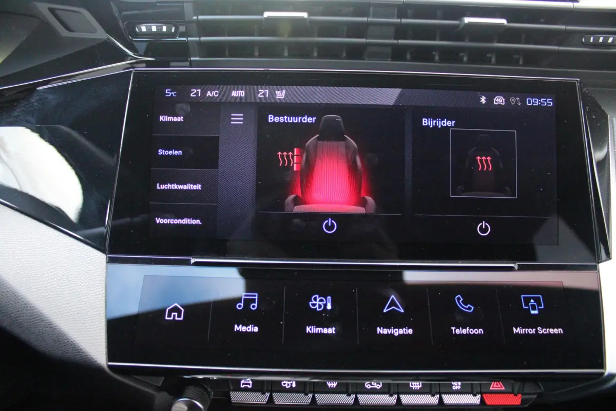 1.6 Plug-in Hybrid 225PK GT | ELEKTRISCH BEDIENBARE BESTUURDERSSTOEL MET GEHEUGENFUNCTIE | VOORSTOELEN MET VERWARMING EN MASSAGE FUNCTIE | 360° CAMERA | PARKEERSENSOREN VOOR + ACHTER | NAVI