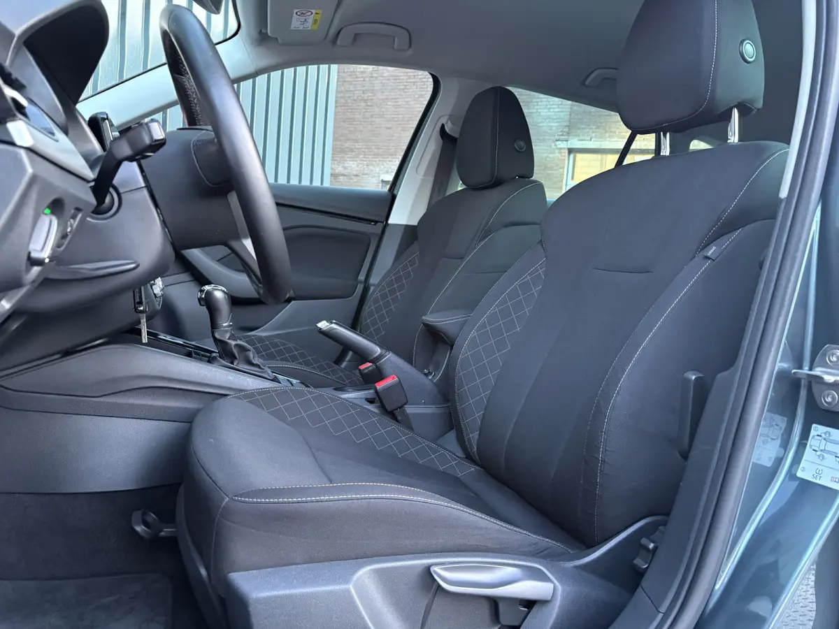 1.0 TSI Style | Stoelverwarming | Apple Carplay/ Android Auto | Prijs Rijklaar!!