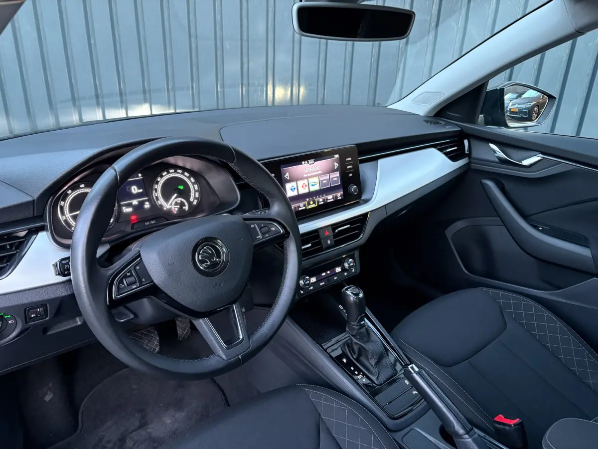 1.0 TSI Style | Stoelverwarming | Apple Carplay/ Android Auto | Prijs Rijklaar!!