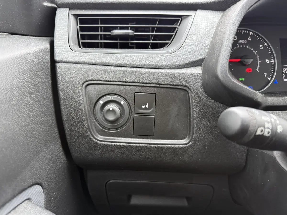 1.3 TCe 100 Comfort **Benzine** L1 Airco Cruise Control Parkeersensoren Camera