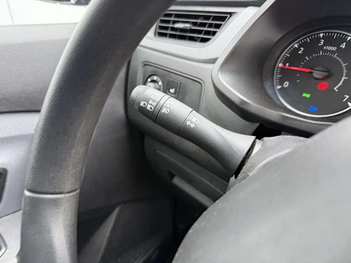 1.3 TCe 100 Comfort **Benzine** L1 Airco Cruise Control Parkeersensoren Camera